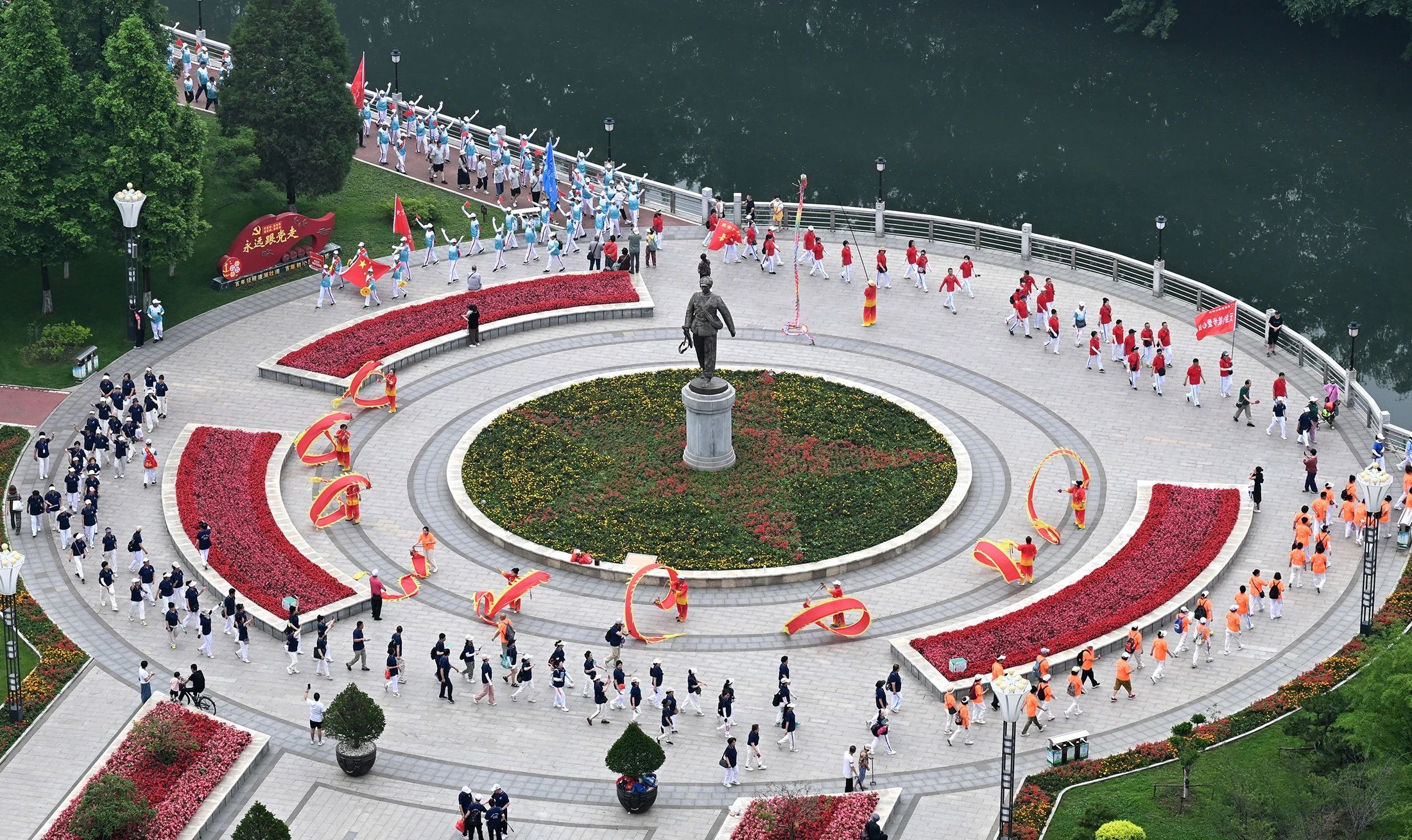 今晨国王杯焦点战,辽宁本钢完成体检,态度坚定,赛季目标并未改变(焦书记买煤在第18集) 今晨国王杯焦点战,辽宁本钢完成体检,态度坚定,赛季目标并未改变(焦书记买煤在第18集)