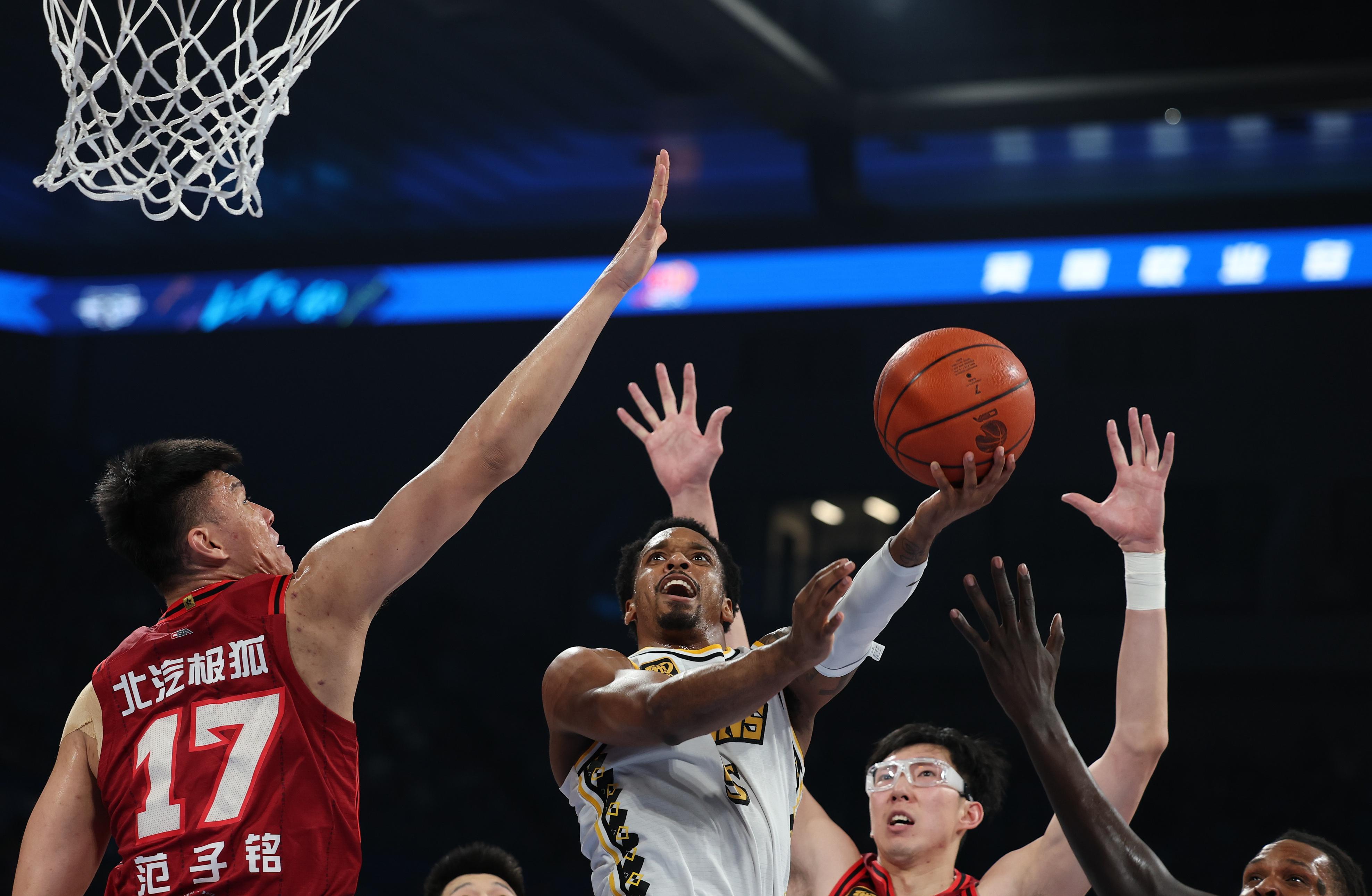 九游游戏平台-包含冲刺阶段体能课后，奥兰多魔术外线爆发备战NBA常规赛，信心回归，身体对抗强度拉满的词条