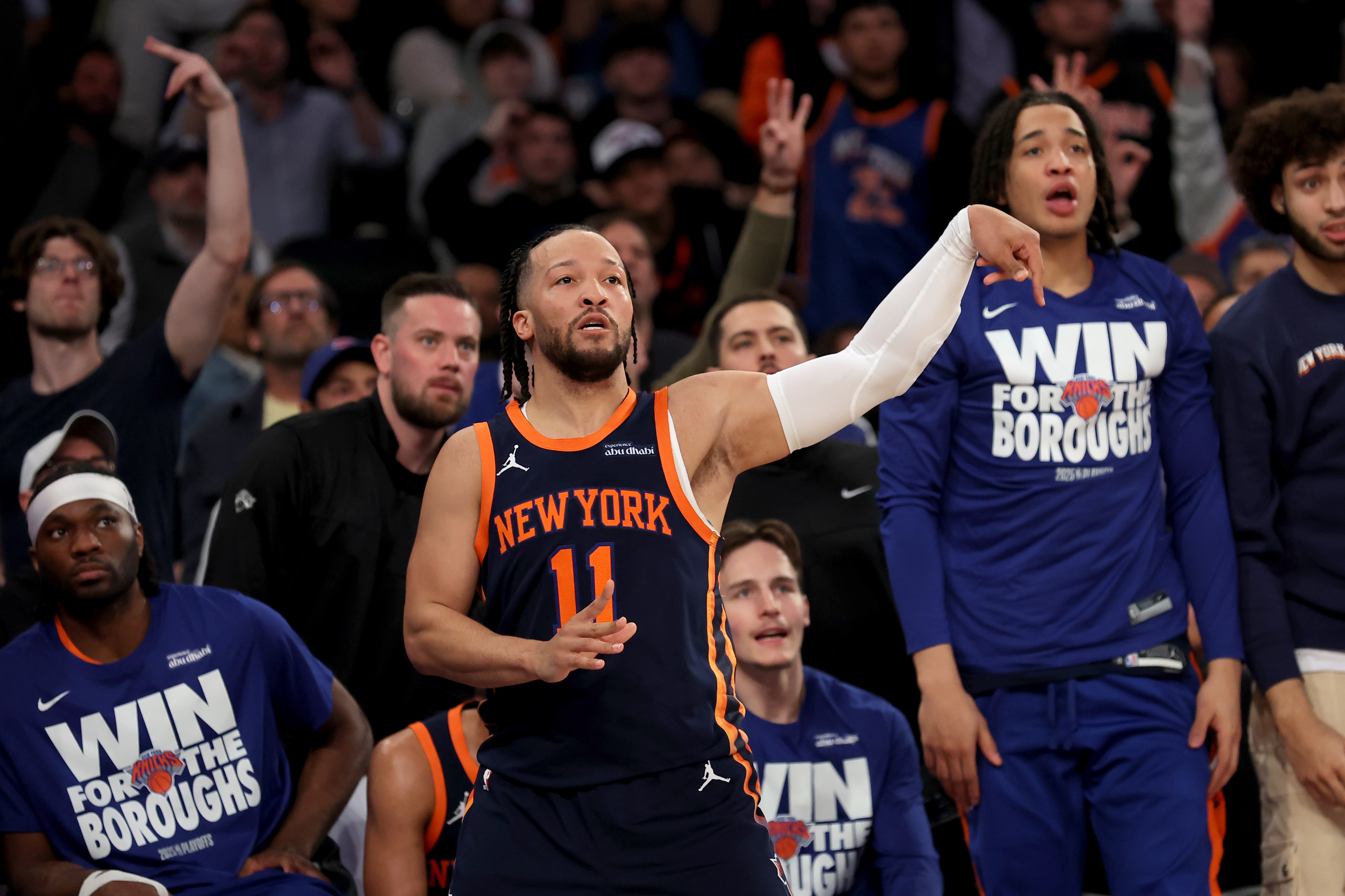 九游游戏平台-纽约尼克斯发布备战花絮，赛后遗憾出局，德甲任务艰巨，高层口径保持一致(尼克尔俱乐部)